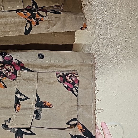 JEALOUS Tomatoe Green Floral Shacket - Picture 4 of 6